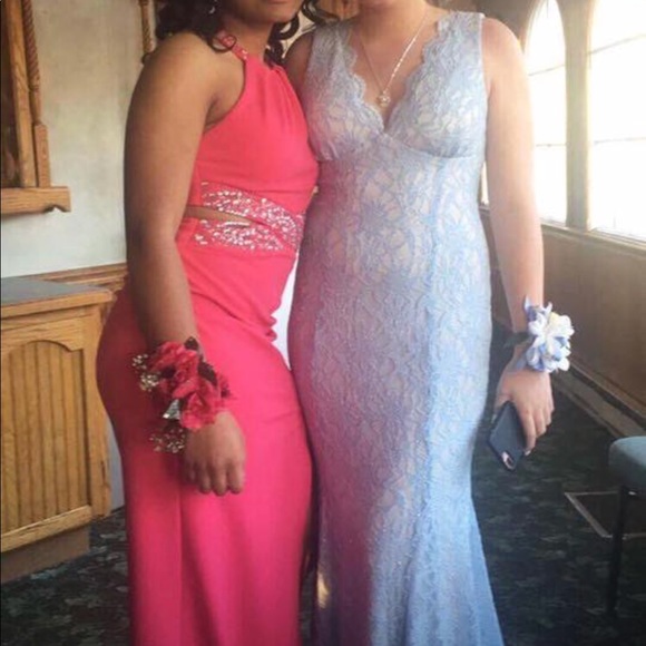 PROM DRESS - Picture 1 of 2